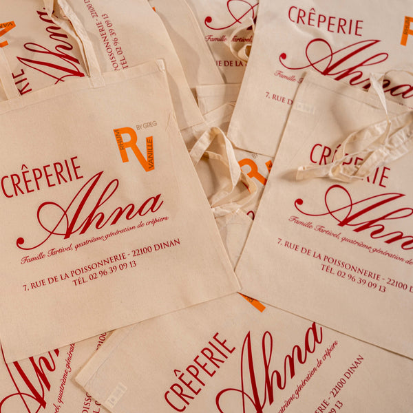 Tote bags personnalisés pour la Crêperie Ahna à Dinan — réalisation CTCOM