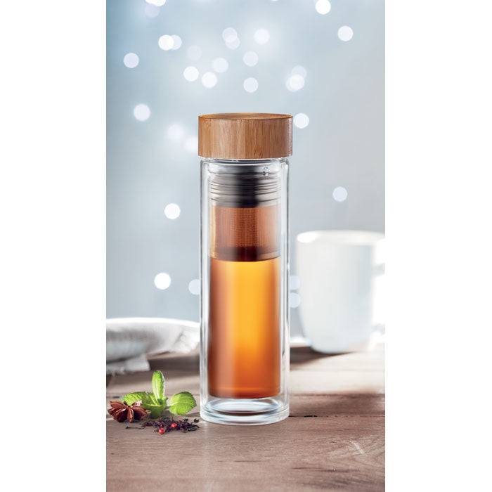 Insulated bottle with tea infuser